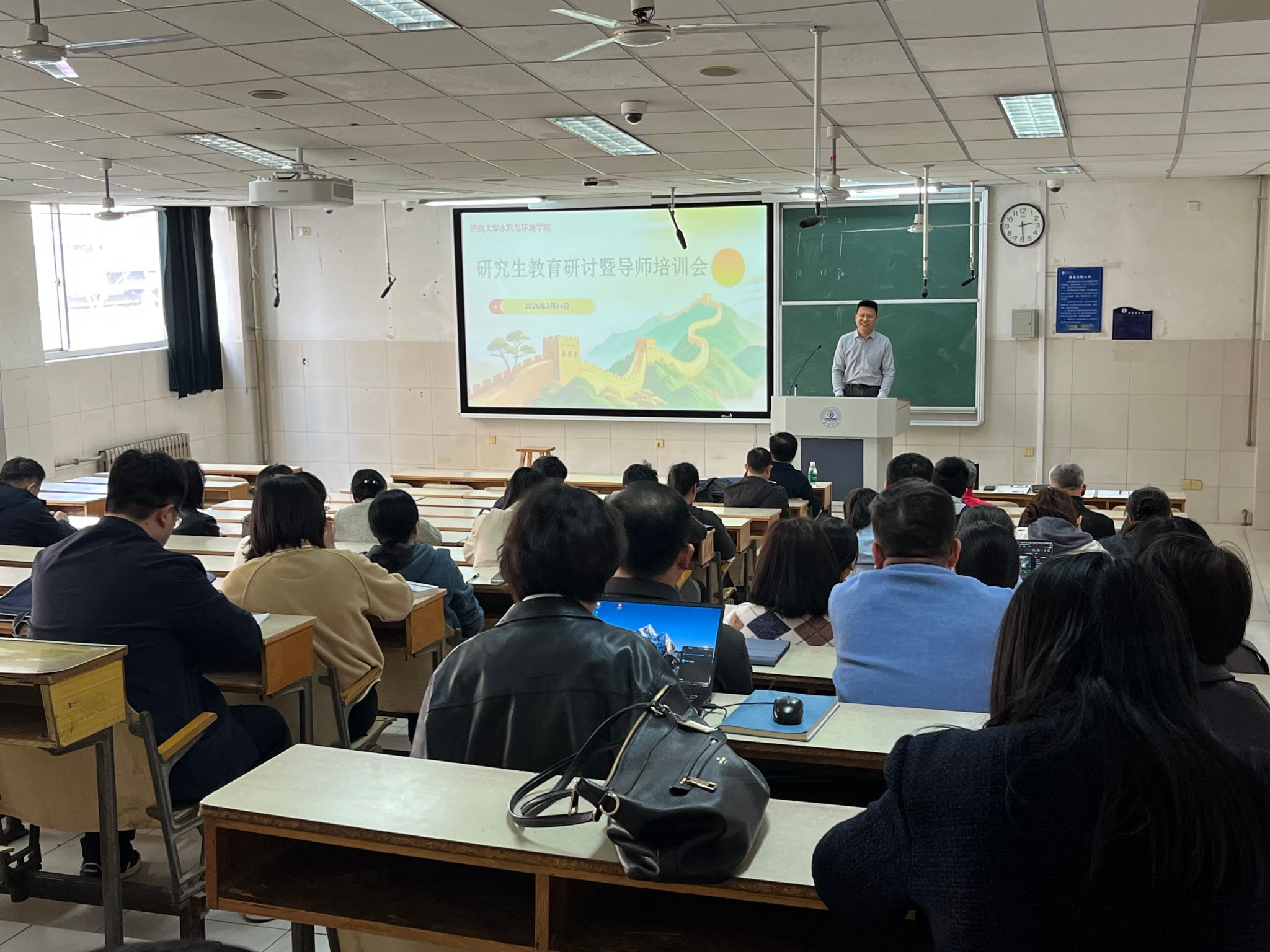 加强导师队伍建设